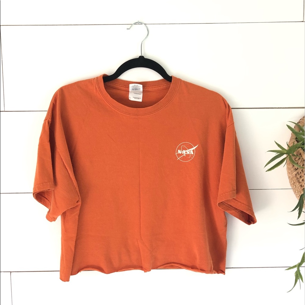 NASA crop T-shirt